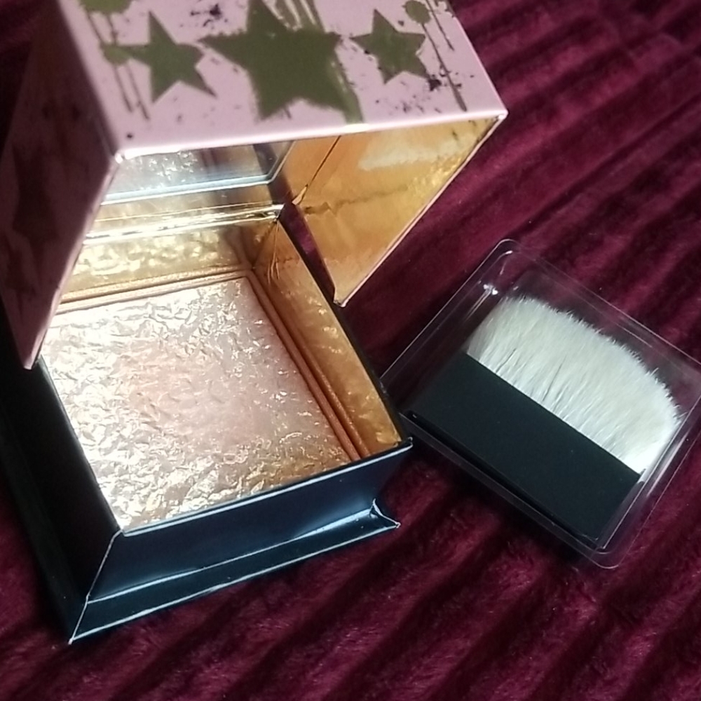 New Benefit Gold Rush Blush